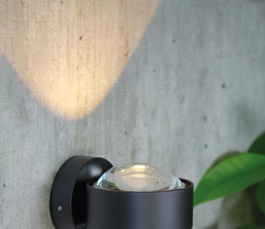 Lichtspiegel und Leuchten in der Trendfarbe Matt Schwarz