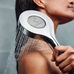 Dank smarter Handbrause nachhaltig Duschen handbrause-HANSA-ACTIVE-JET-DIGITAL-1-BAD.up!-krammer-group