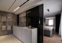 Exklusiv und luxuriös – Traum aus Edelstahl, Holz und Marmor