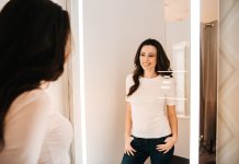 Perfektes Licht im Badezimmer – intuitiv und smart