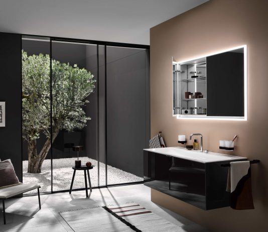 Lichtspiegelschrank mit vielen Highlights