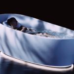 Schwereloses Baden in der Floating Badewanne