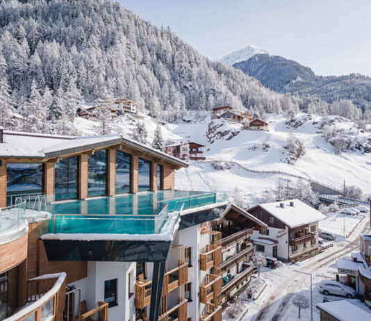 Alpine Architektur und japanische Badkultur